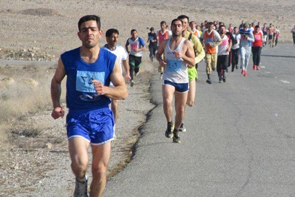 نفرات برتر رقابت های دوی صحرانوردی استان مرکزی معرفی شدند