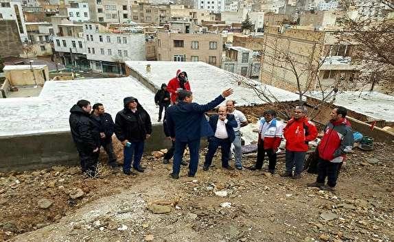 معاون عمرانی استاندار سمنان تاکید کرد؛ تخلیه ساکنان منازل بالادست شهرستان مهدیشهر، آب استخر کشاورزی شهمیرزاد هم تخلیه شد معاون عمرانی استاندار سمنان تاکید کرد؛ تخلیه ساکنان منازل بالادست شهرستان مهدیشهر، آب استخر کشاورزی شهمیرزاد هم تخلیه شد