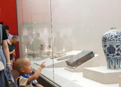 آثار موزه ملی ایران به سلامت از چین بازگشت ، چینی ها به تماشای سنگ پی بنای تخت جمشید رفتند