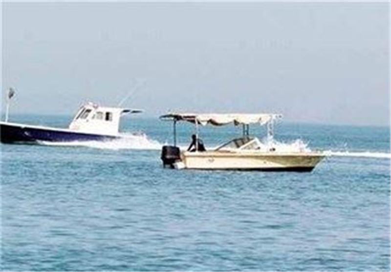 نجات 2 سرنشین سرگردان قایق صیادی در آبهای دریای عمان نجات 2 سرنشین سرگردان قایق صیادی در آبهای دریای عمان
