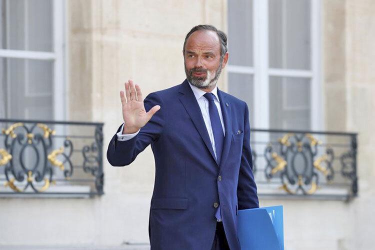استعفای نخست وزیر فرانسه و کوشش مکرون برای بازسازی اقتصاد پساکرونا