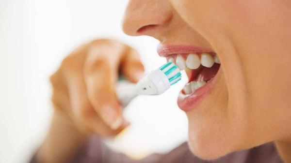 6 عادت مثبت که دندان هایتان را سالم نگه می دارد